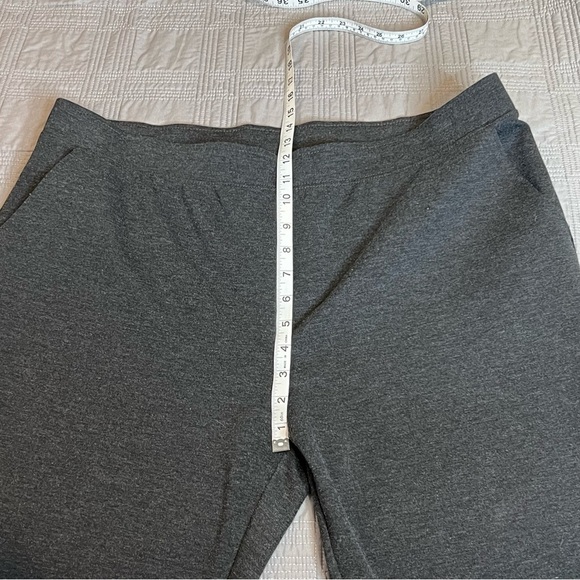 Weekends by Chicos Size 3P Gray Knit Pants Pockets XL Petite - Picture 7 of 11